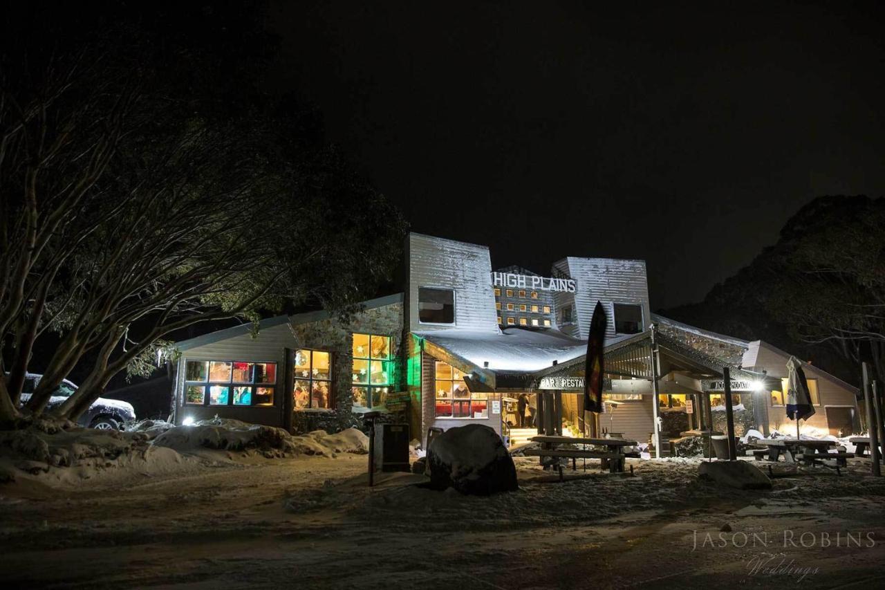 Hotel High Plains Dinner Plain Exterior photo